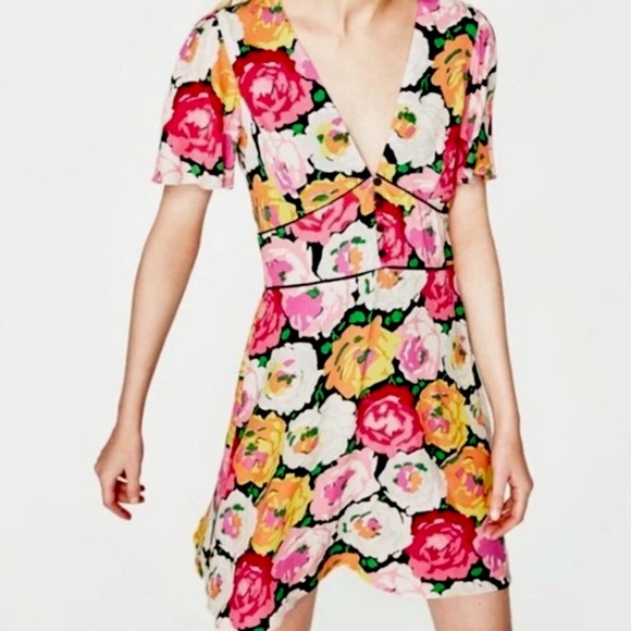 Zara Dresses & Skirts - Zara Floral mini Dress